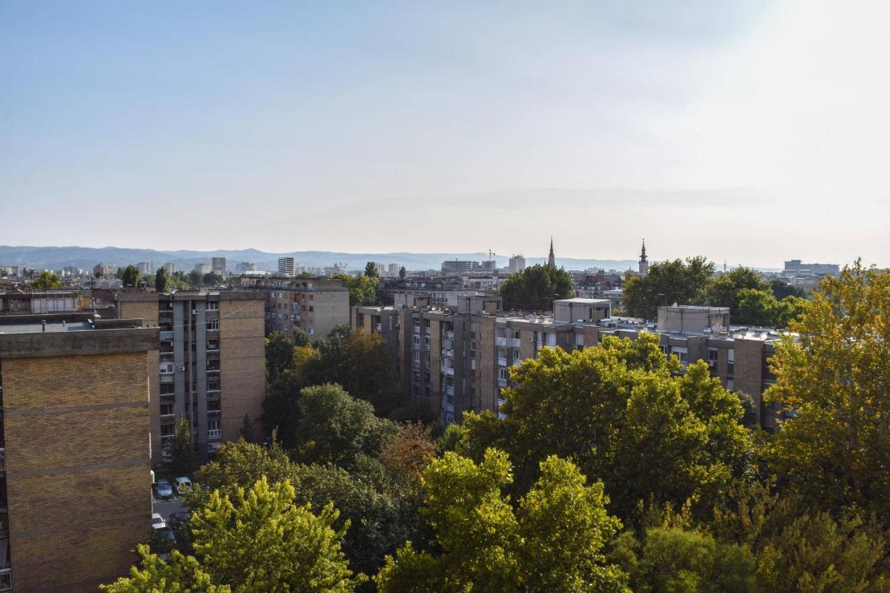 Appartement Apartman Bane 021 With A View à Novi Sad Extérieur photo